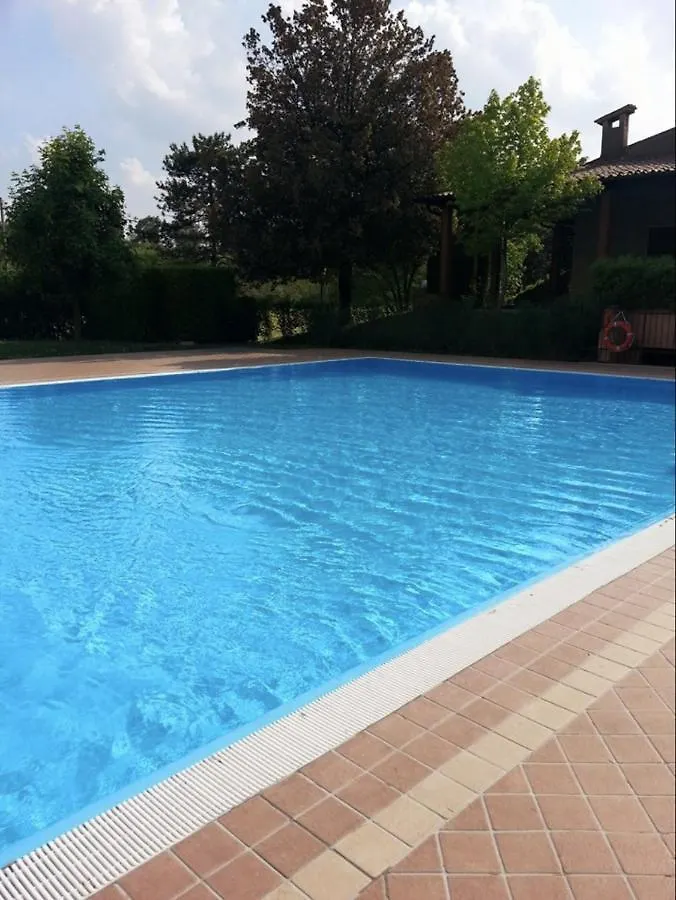 Casa vacanze Sunflower Apartment Peschiera del Garda Italia